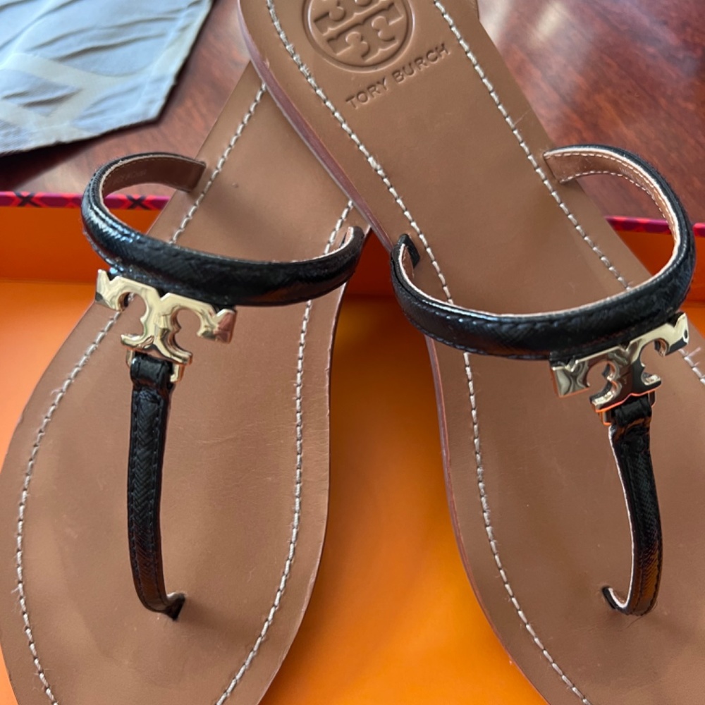 Tory Burch Logo T Sandal - Picture 2 of 4